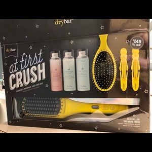 Drybar The Brush Crush Straightening Brush